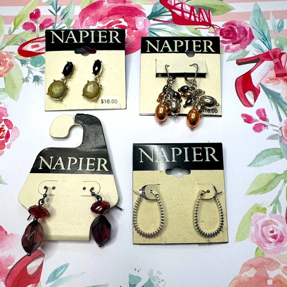 4 sets of Napier earrings - Picture 1 of 6